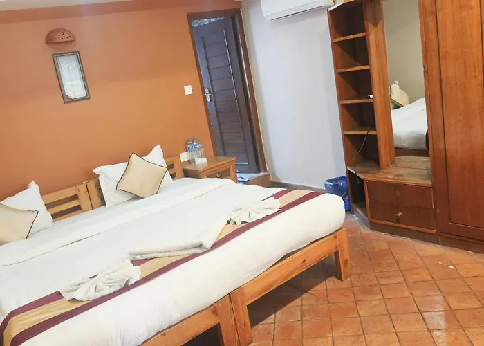 Metro Boutique Hotel 3*